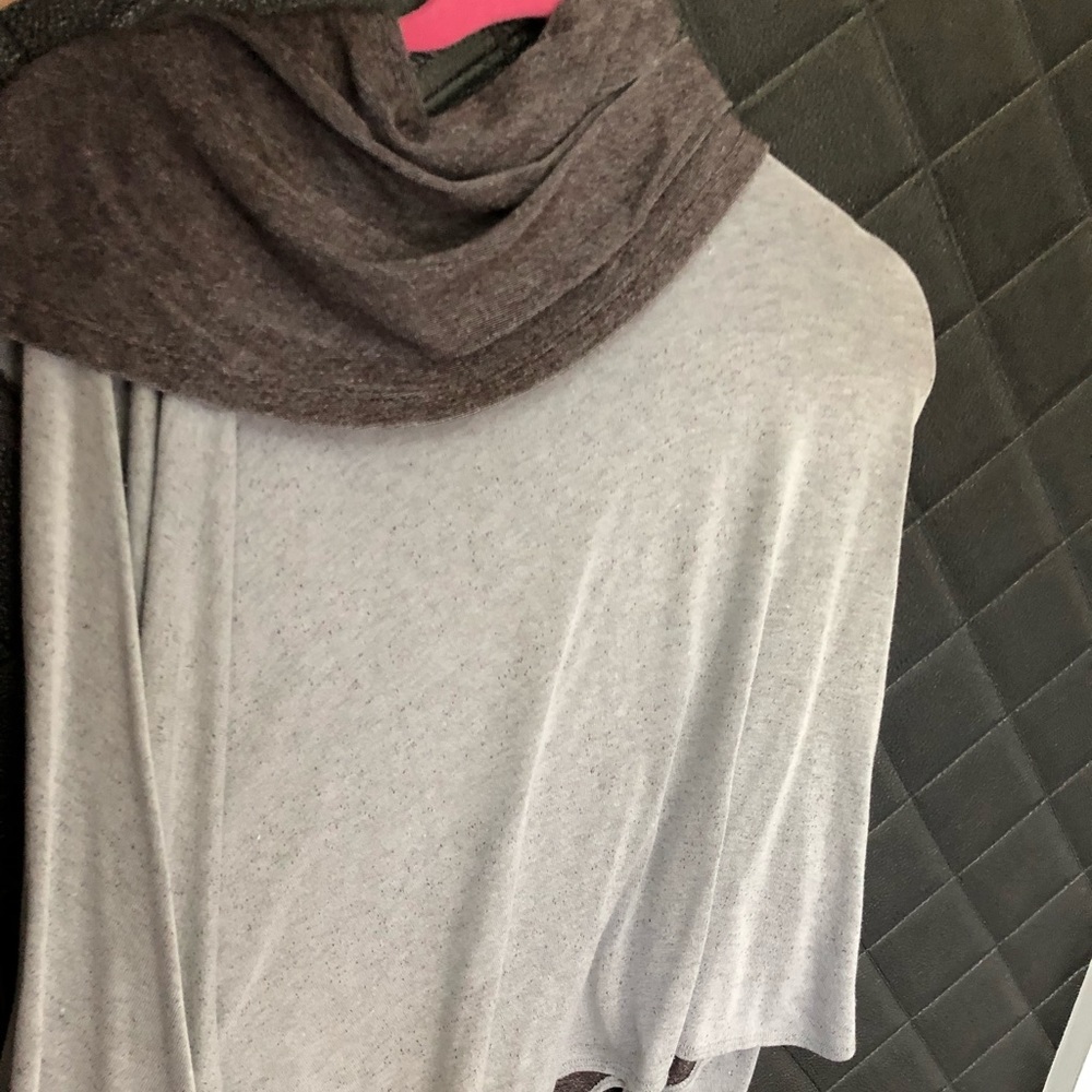 Vintage Havana tunic with long neck